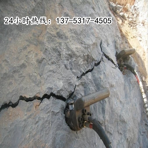《顶石棒厂家》技术参数桂林菱镁矿 大量开采使用